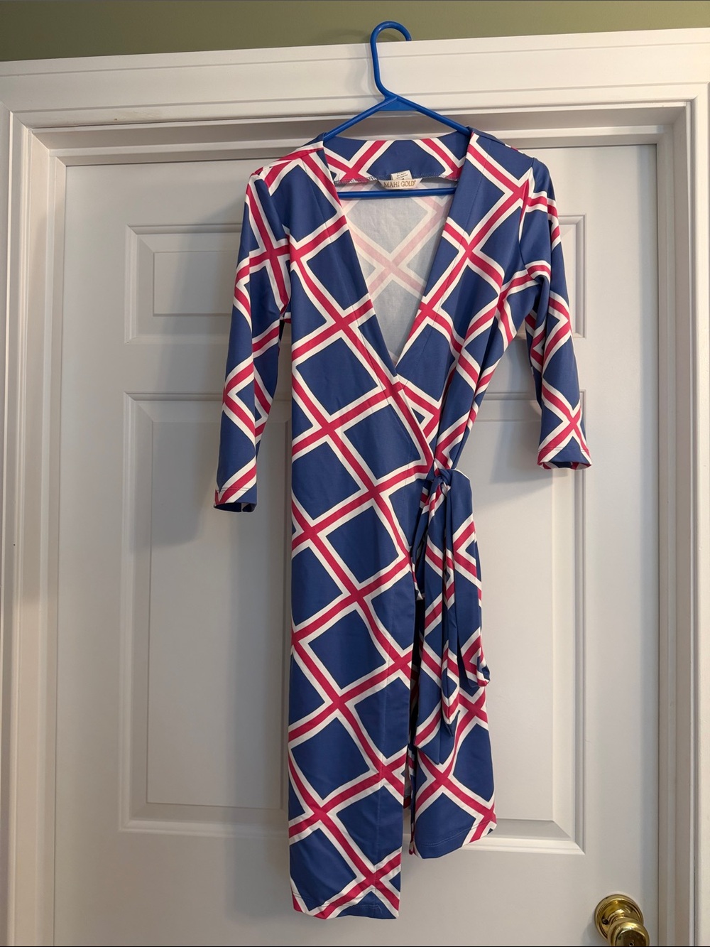 MAHI GOLD Blue and dark pink, White Geometric Wrap Dress, stretchy